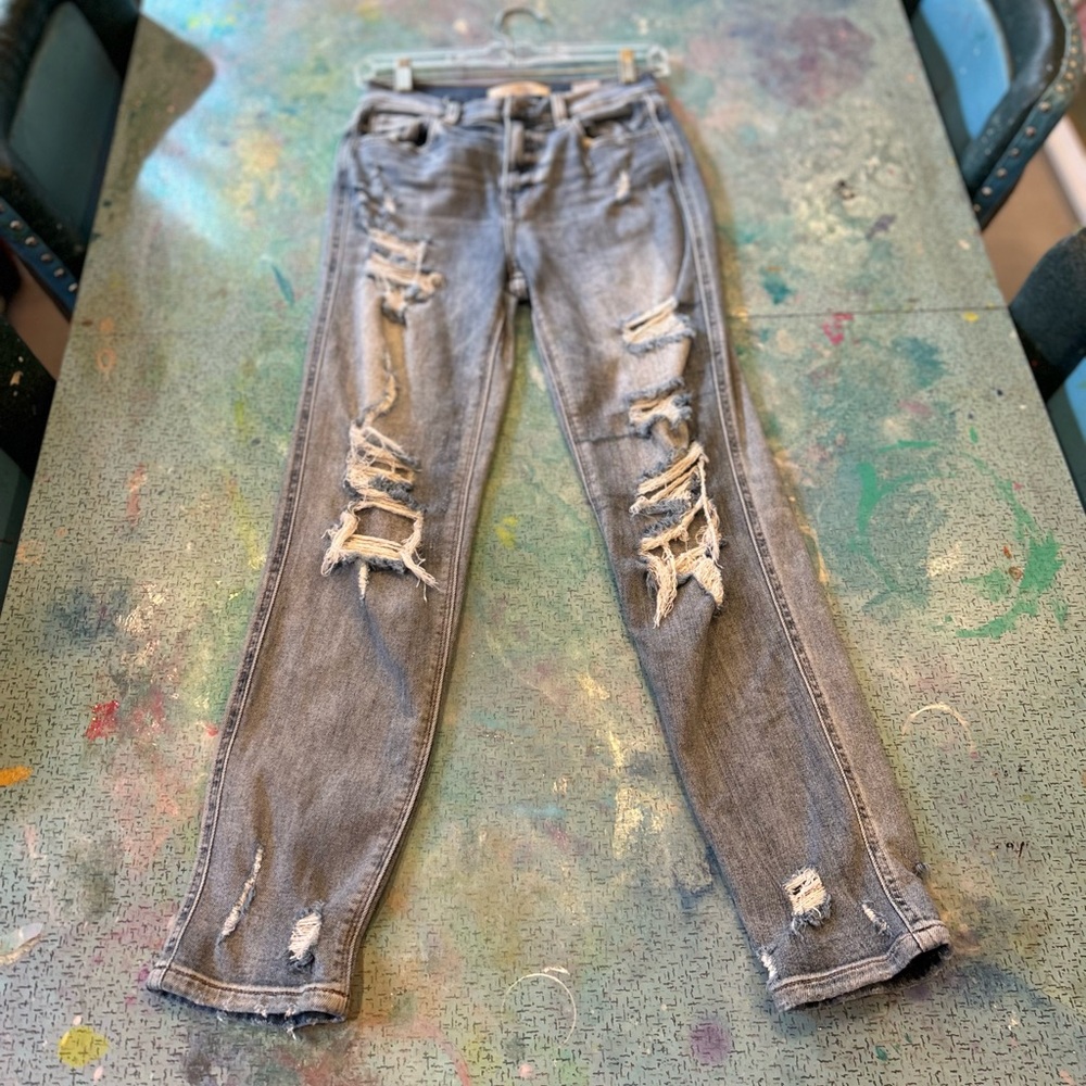 High Distressed Jeans